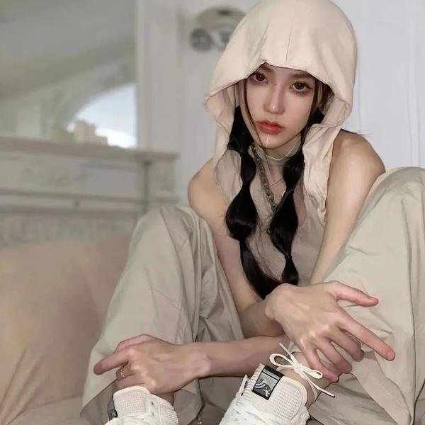 晓看南山暮看云